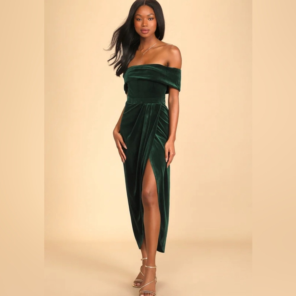 Lulus I'm Enchanted Emerald Green Velvet Off-the-Shoulder Maxi Dress Size L, New